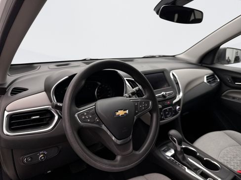 Used 2023 Chevrolet Equinox LS w/ LS Convenience Package image 10
