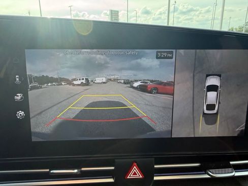 Used 2024 Hyundai Elantra Limited image 20