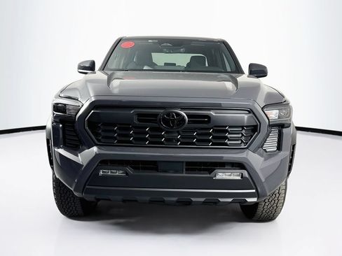 Used 2026 Toyota Tacoma TRD Off-Road AWD/4WD image 2