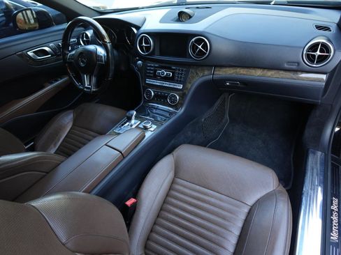 Used 2015 Mercedes-Benz SL 400 image 12