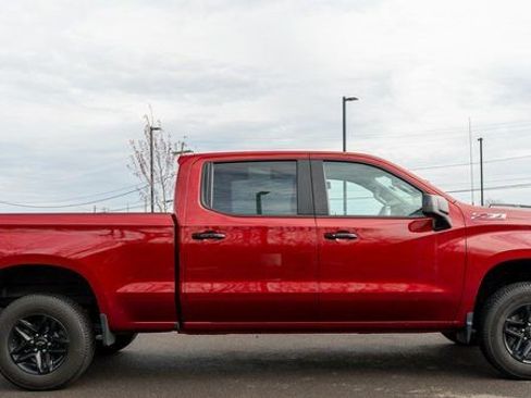 Used 2022 Chevrolet Silverado 1500 LT Trail Boss w/ LPO, Dark Essentials Package AWD/4WD image 5