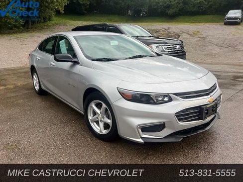 Used 2018 Chevrolet Malibu LS FWD image 2