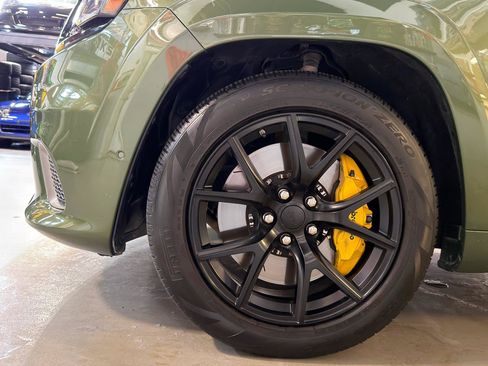 Used 2021 Jeep Grand Cherokee Trackhawk w/ Trailer Tow Group IV AWD/4WD image 13