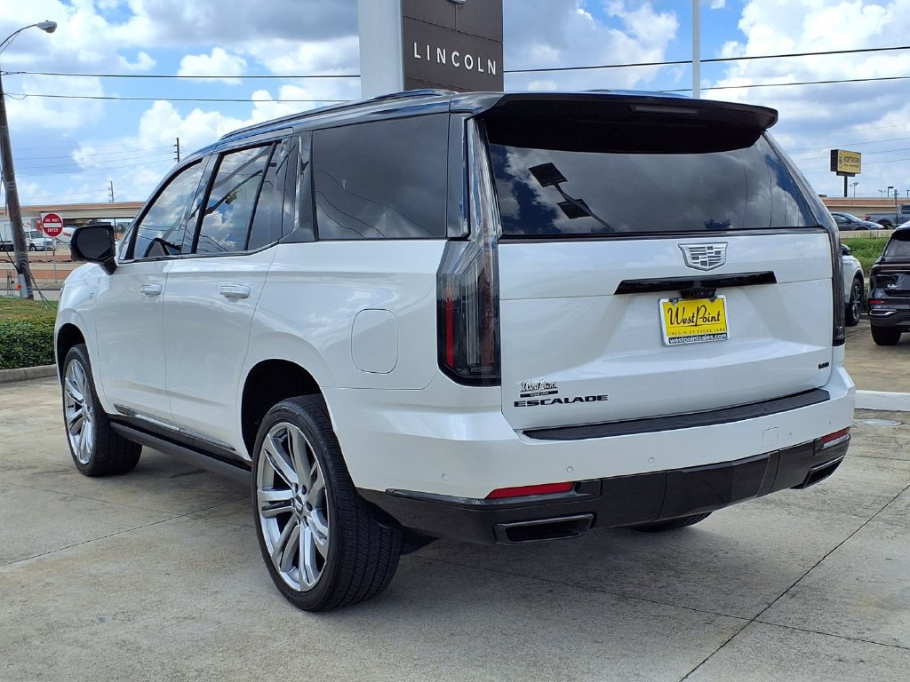 Used 2025 Cadillac Escalade Sport Platinum AWD/4WD image 4