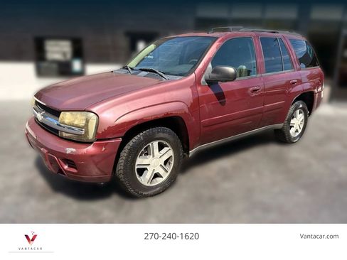 Used 2005 Chevrolet TrailBlazer LT image 1