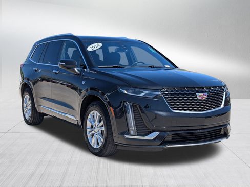 Used 2024 Cadillac XT6 Luxury w/ LPO, Floor Liner Package AWD/4WD image 8
