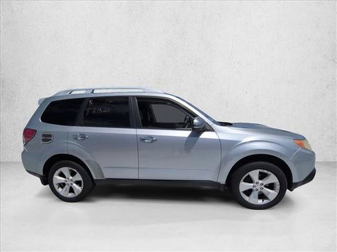 Used 2013 Subaru Forester 2.5XT Touring w/ Popular Pkg 2 AWD/4WD image 4