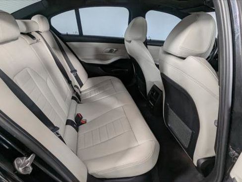 Used 2020 BMW 330i xDrive Sedan w/ Convenience Package image 22