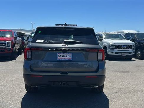 New 2026 Ford Explorer Active RWD image 4
