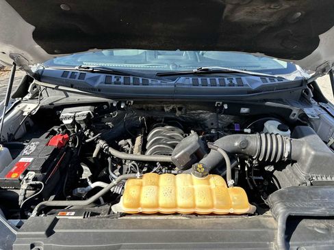 Used 2016 Ford F150 XLT image 13