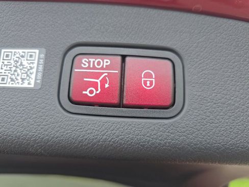 Certified 2026 Mercedes-Benz GLC 350e 4MATIC image 21