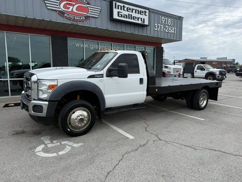 Used 2015 Ford F550 4x4 Regular Cab Super Duty image 1