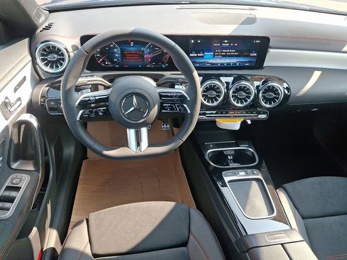 New 2026 Mercedes-Benz CLA 250 4MATIC image 9