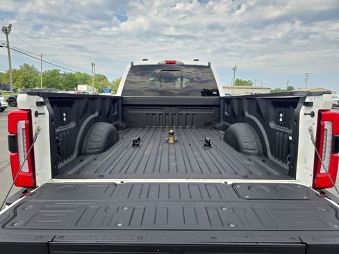 Used 2024 Ford F450 Platinum AWD/4WD image 10