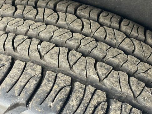 Used 2019 Chevrolet Traverse LT w/ LPO, Cargo Package image 27