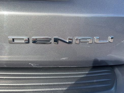 Used 2022 GMC Yukon XL Denali w/ Denali Ultimate Package image 38