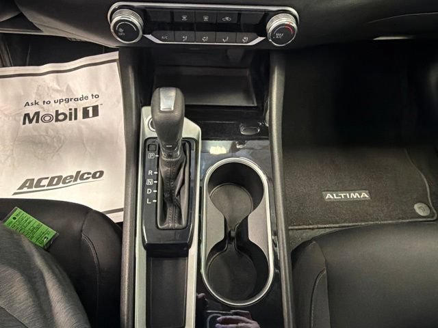 Used 2024 Nissan Altima 2.5 SV FWD image 21
