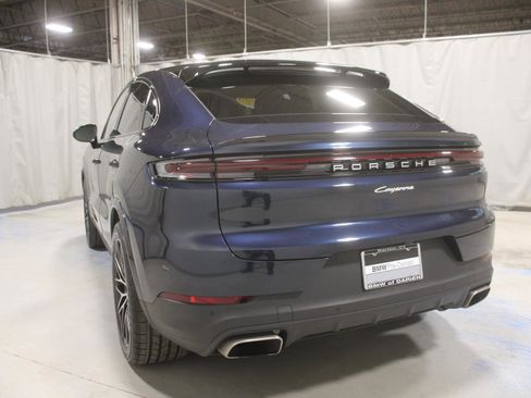 Used 2024 Porsche Cayenne Coupe AWD/4WD image 19