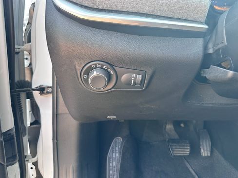 Used 2025 Jeep Compass Sport AWD/4WD image 21