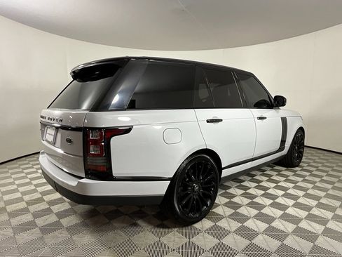 Used 2017 Land Rover Range Rover HSE image 4