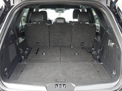 Certified 2025 Ford Explorer ST-Line w/ ST-Line Street Pack image 27