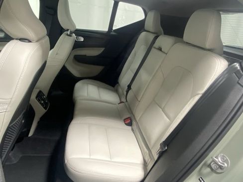 Certified 2025 Volvo XC40 B5 Ultra image 14