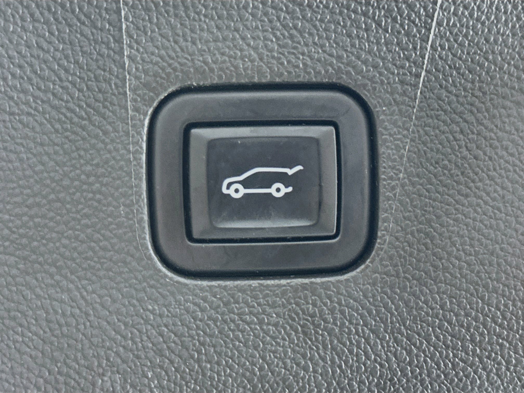 Used 2021 Buick Enclave Avenir w/ Avenir Technology Package FWD image 31