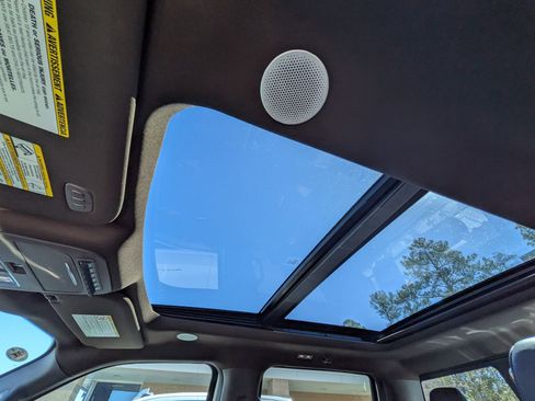 Certified 2023 Ford F350 King Ranch w/ FX4 Off-Road Package image 20