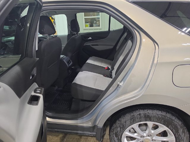 Used 2019 Chevrolet Equinox LT FWD image 24