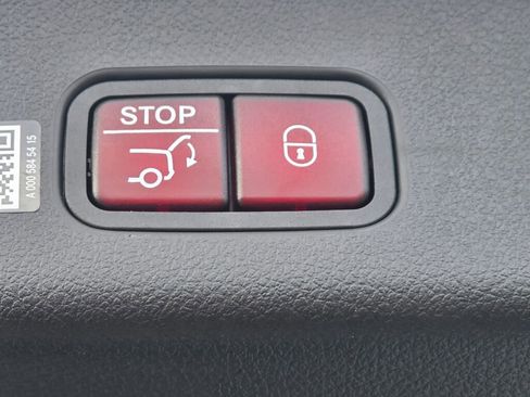 New 2026 Mercedes-Benz GLC 300 4MATIC image 23