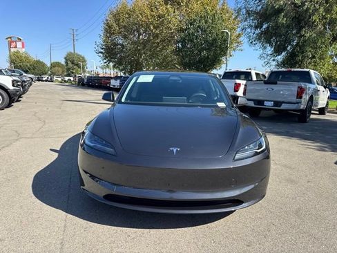 Used 2025 Tesla Model 3 Long Range RWD image 5