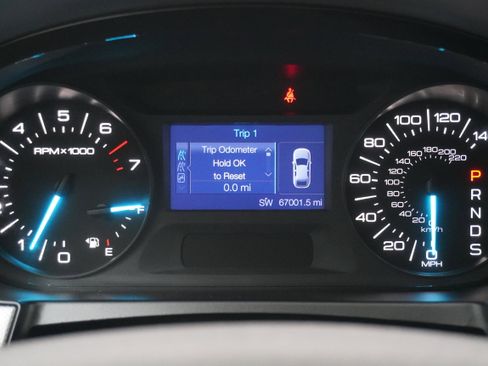 Used 2013 Ford Edge SEL FWD image 16