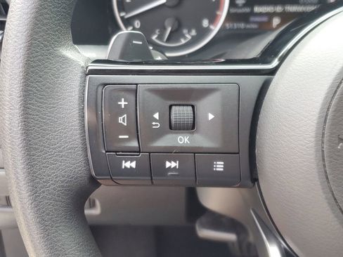 Used 2021 Nissan Rogue SV image 20