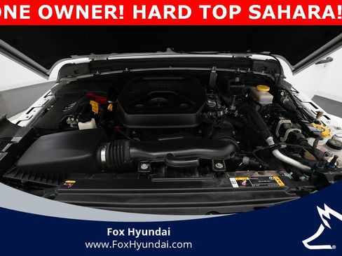 Used 2023 Jeep Wrangler Sahara image 3