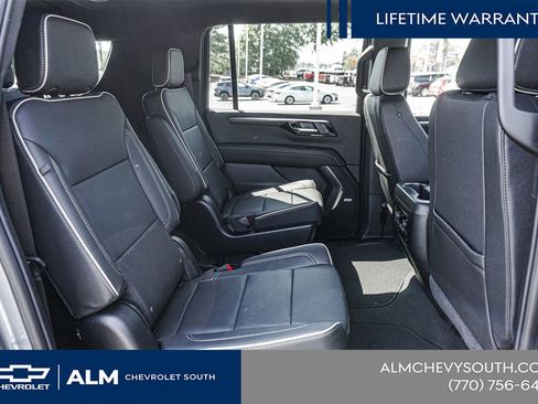 New 2026 Chevrolet Suburban Premier RWD image 21