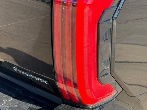 New 2026 Toyota Tundra Platinum image 32