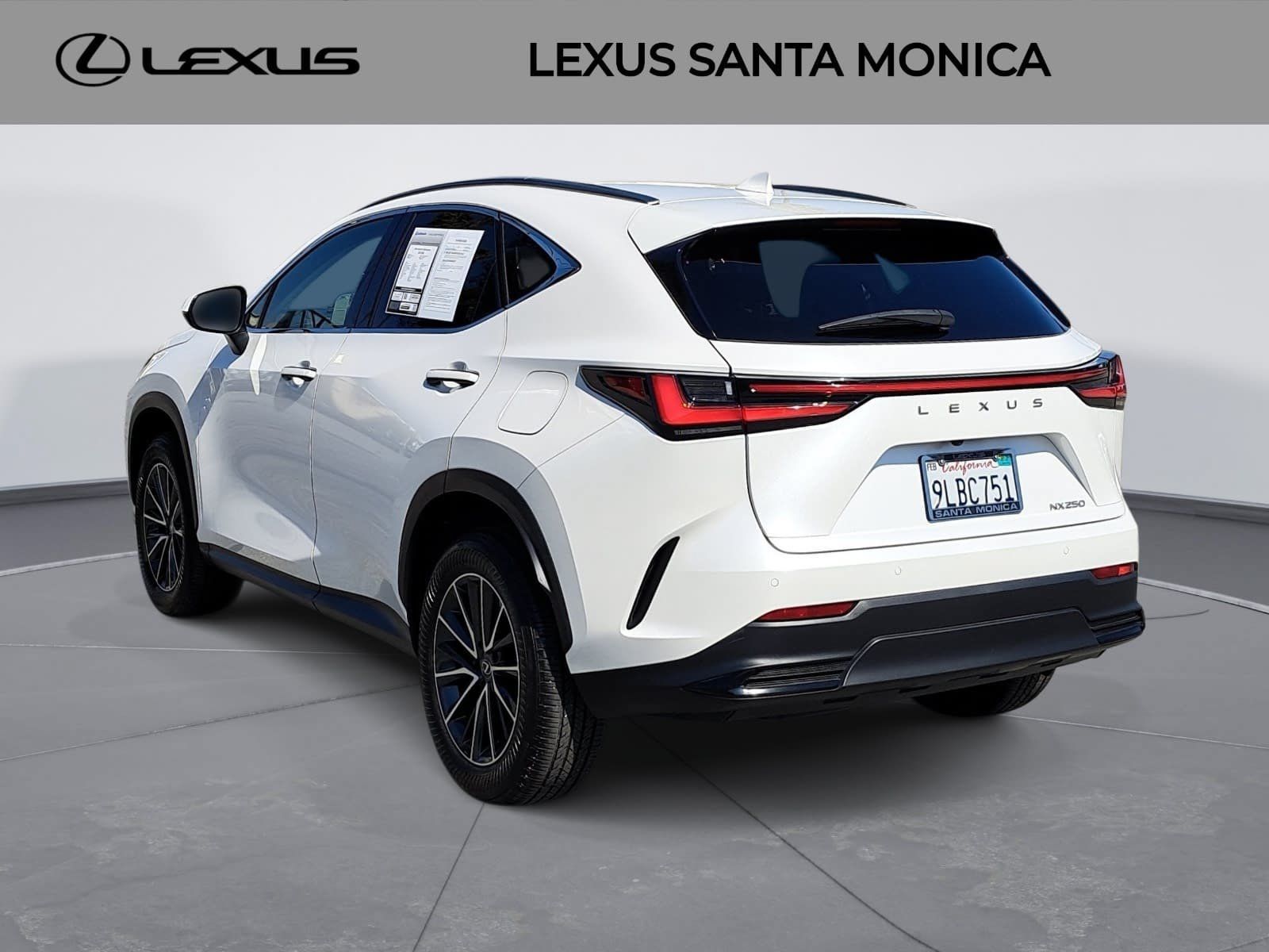 Used 2024 Lexus NX 250 FWD w/ Premium Package image 7