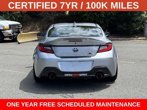 Used 2025 Toyota GR86 Premium w/ Performance Package RWD image 3