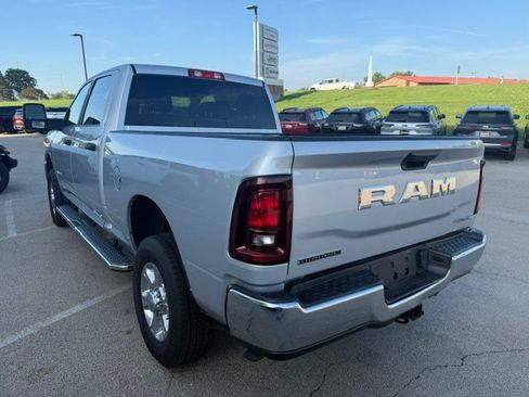Used 2026 RAM 2500 Big Horn AWD/4WD image 9