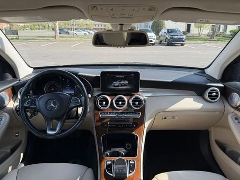Used 2017 Mercedes-Benz GLC 300 4MATIC Coupe image 35