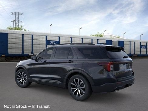 New 2026 Ford Explorer ST-Line AWD/4WD image 4