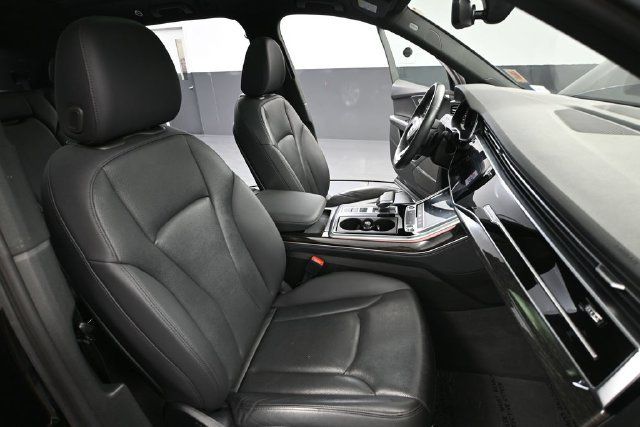 Used 2022 Audi Q7 3.0T Premium Plus AWD/4WD image 45