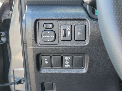 Used 2018 Toyota 4Runner Limited image 28