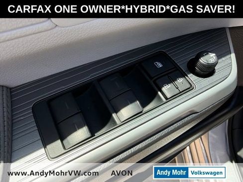 Used 2025 Toyota Sienna XLE FWD image 15