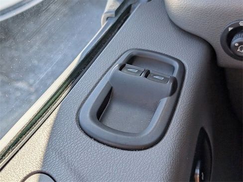 Used 2023 Ford Transit 350 XLT image 30