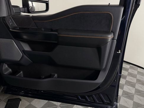 Used 2024 Ford F350 Platinum w/ FX4 Off-Road Package image 32