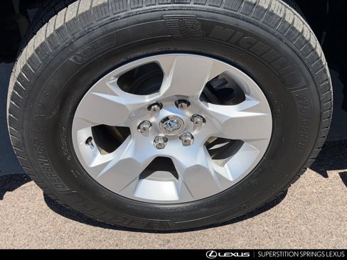 Used 2020 RAM 1500 Big Horn AWD/4WD image 10