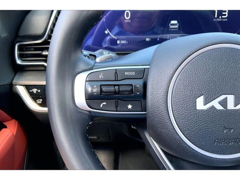 Used 2024 Kia Sportage SX Prestige AWD/4WD image 16