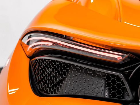 Used 2023 McLaren 720S Spider image 54