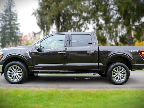 Used 2024 Ford F150 Lariat image 8